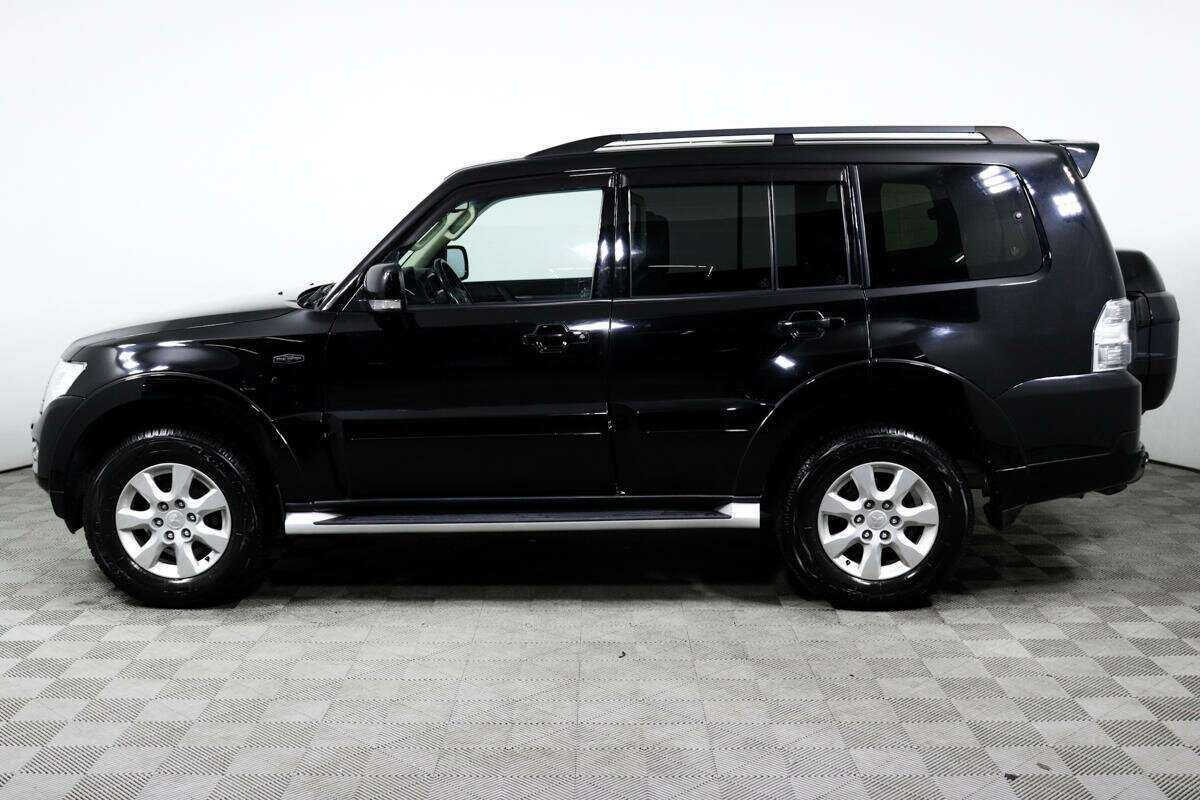 Mitsubishi Pajero с пробегом — 2018 год. Фото: #6