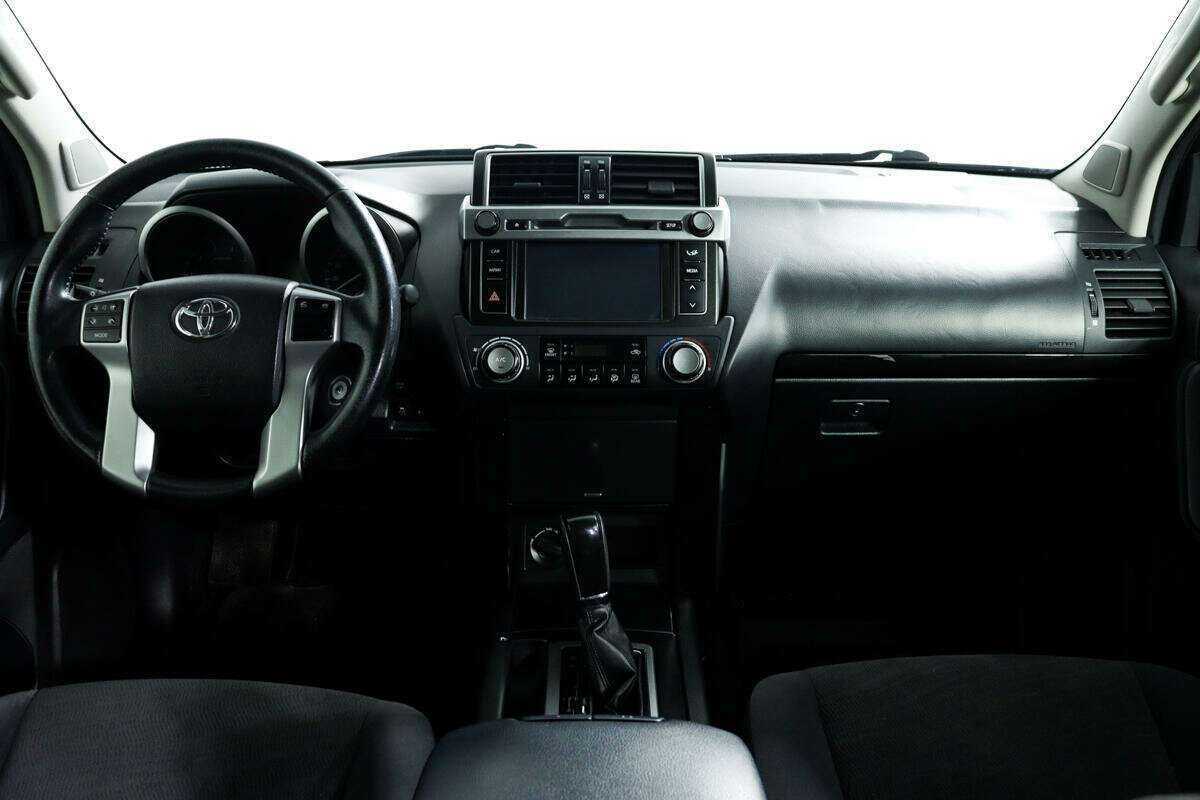 Toyota Land Cruiser Prado с пробегом — 2013 год. Фото: #9