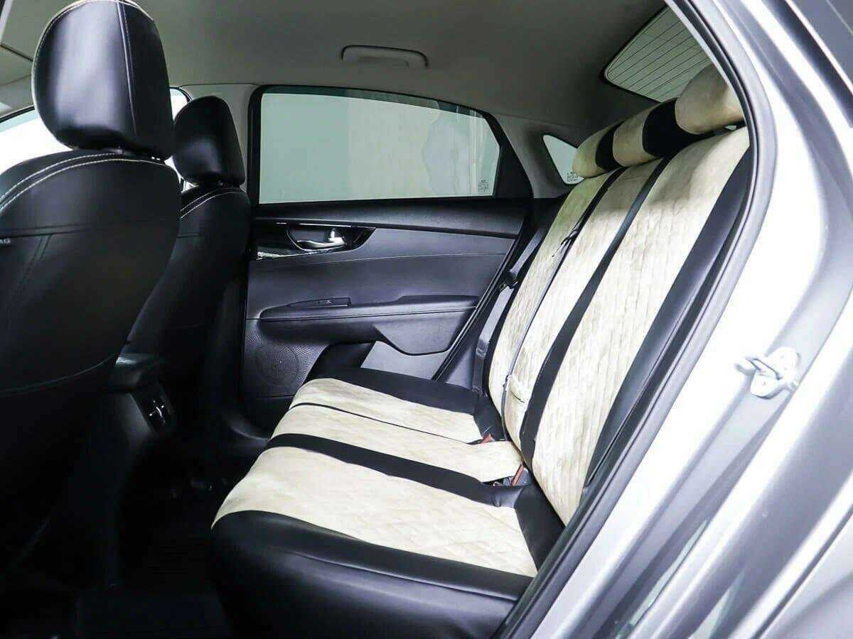 Kia Cerato с пробегом — 2019 год. Фото: #12