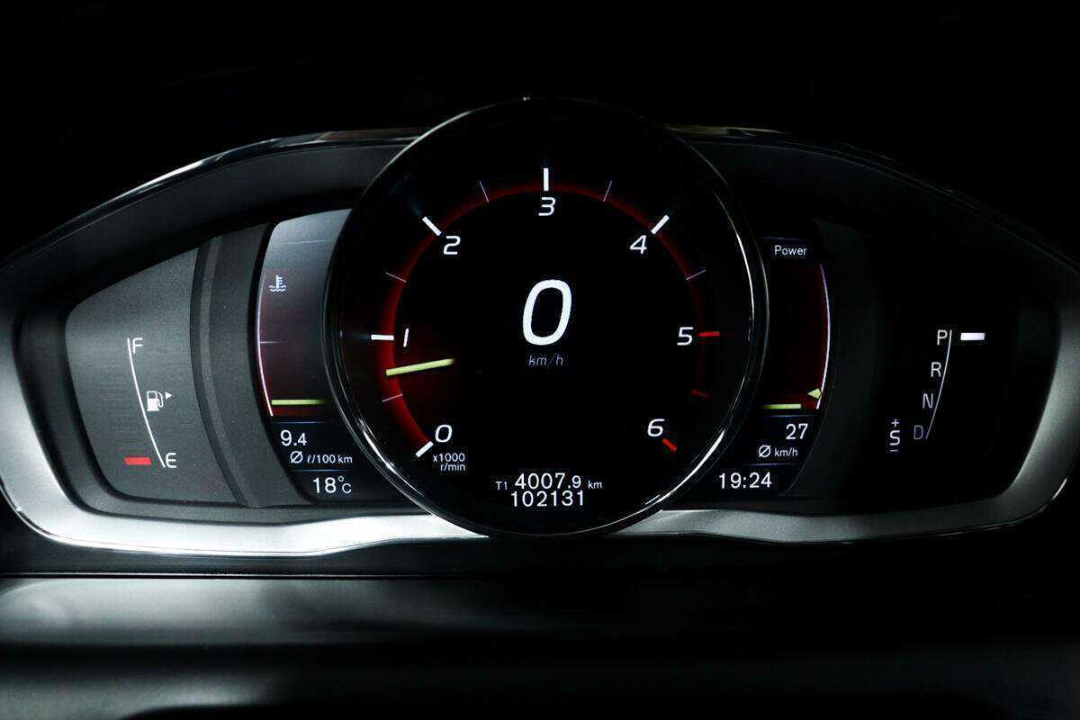 Volvo XC60 с пробегом — 2014 год. Фото: #9