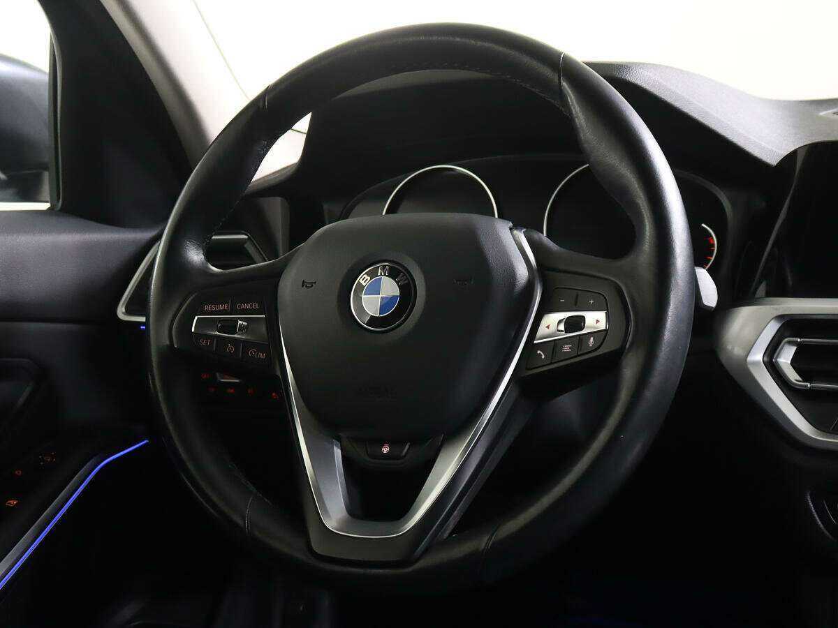 BMW 3 серии с пробегом — 2020 год. Фото: #13