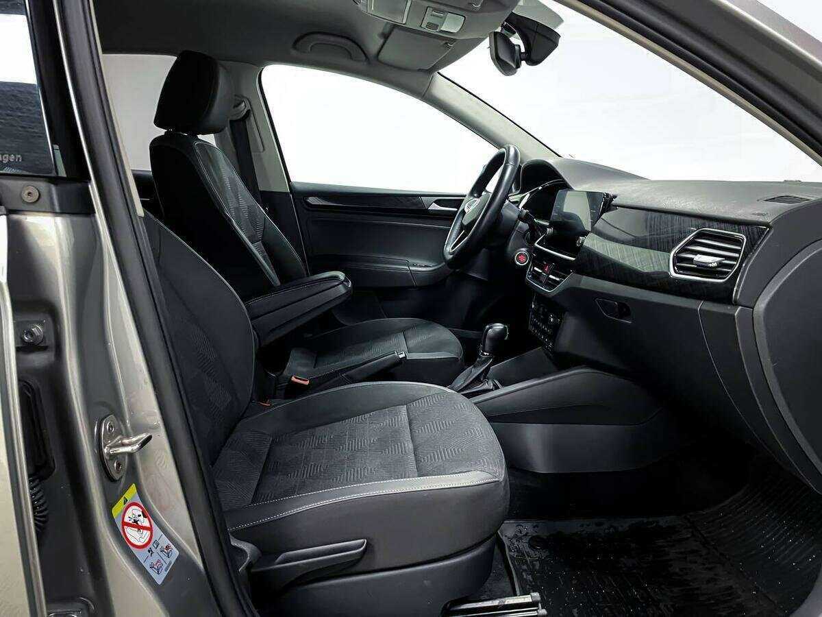 Volkswagen Polo с пробегом — 2020 год. Фото: #10