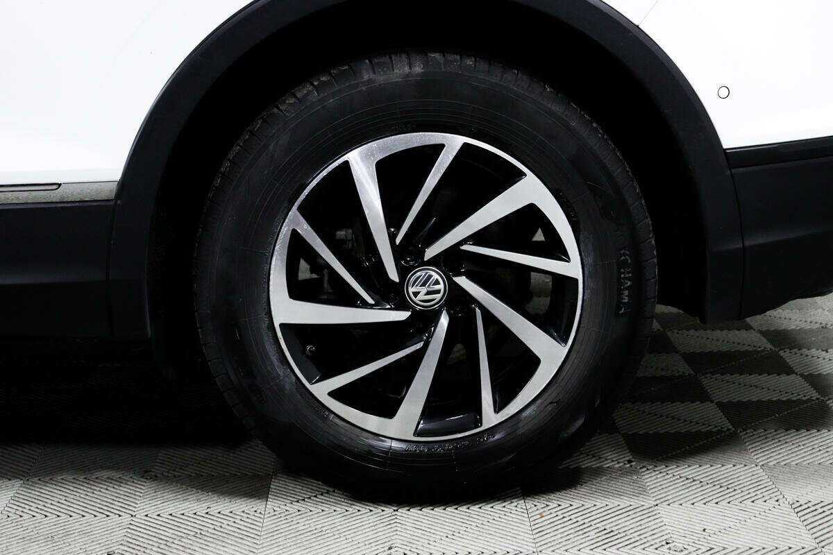 Volkswagen Tiguan с пробегом — 2018 год. Фото: #12