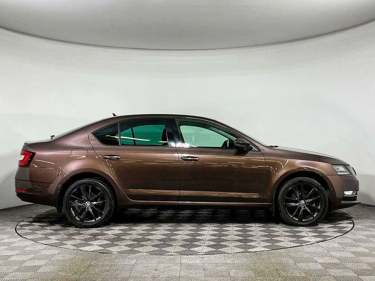 Skoda Octavia с пробегом — 2018 год. Фото: #3