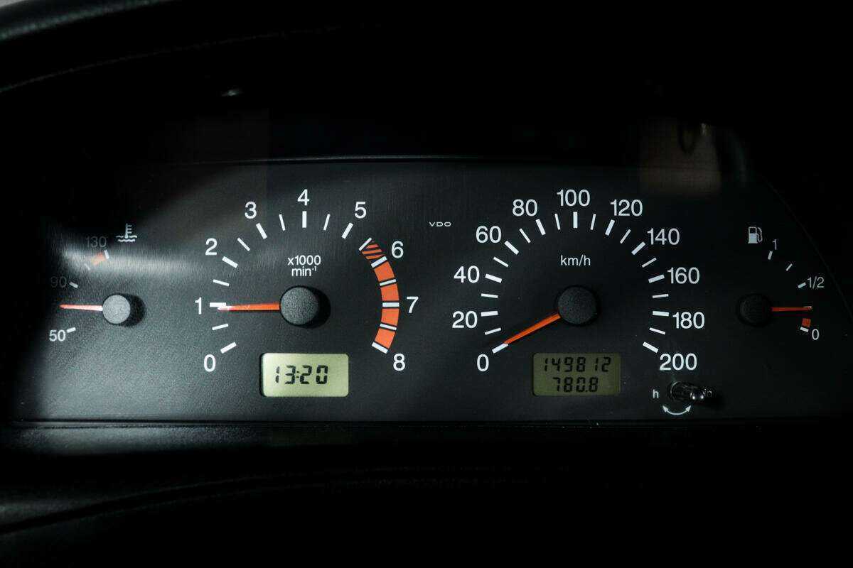 Chevrolet Niva с пробегом — 2013 год. Фото: #9