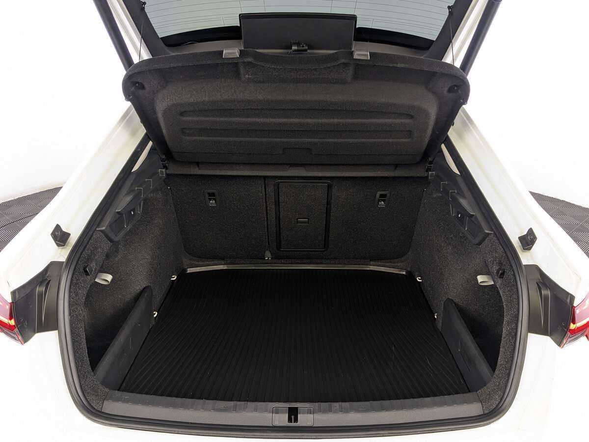 Skoda Octavia с пробегом — 2021 год. Фото: #8