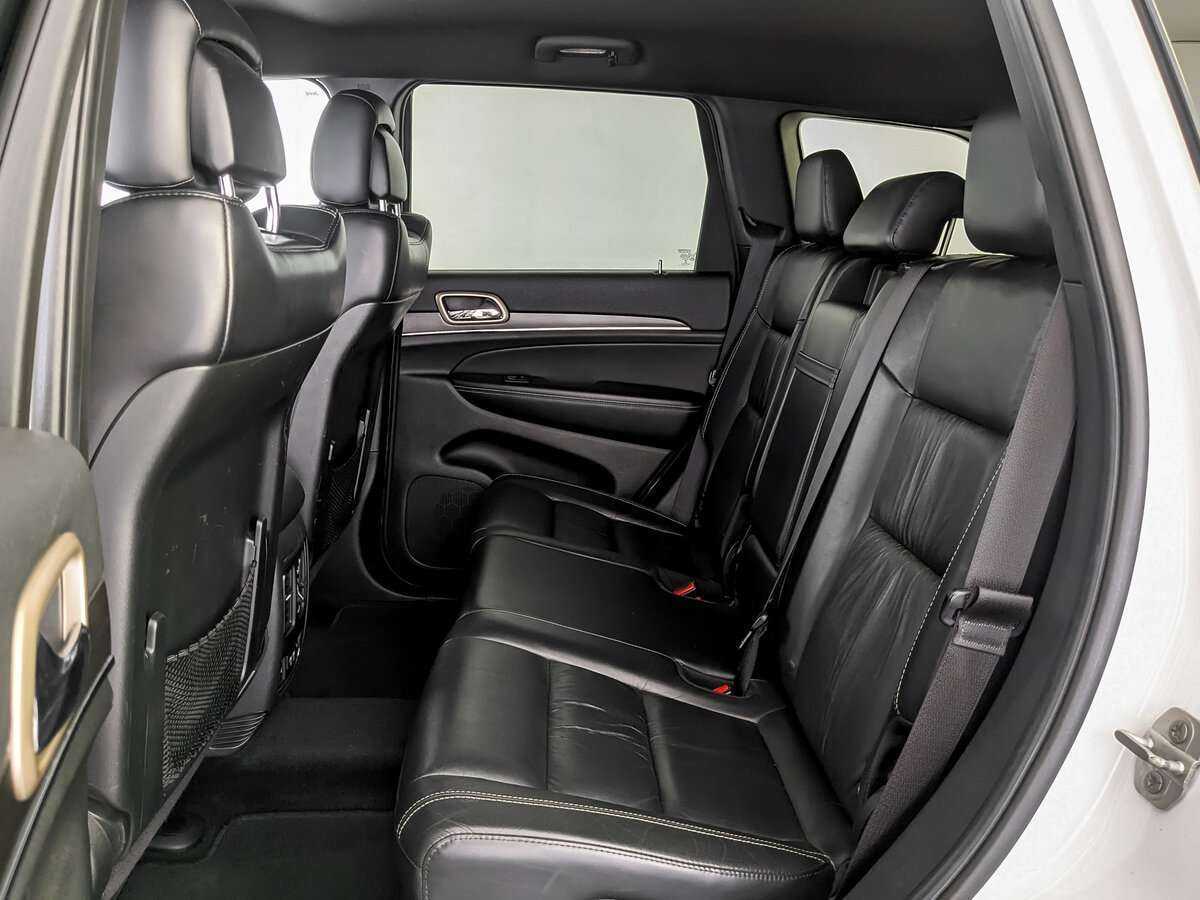 Jeep Grand Cherokee с пробегом — 2014 год. Фото: #11