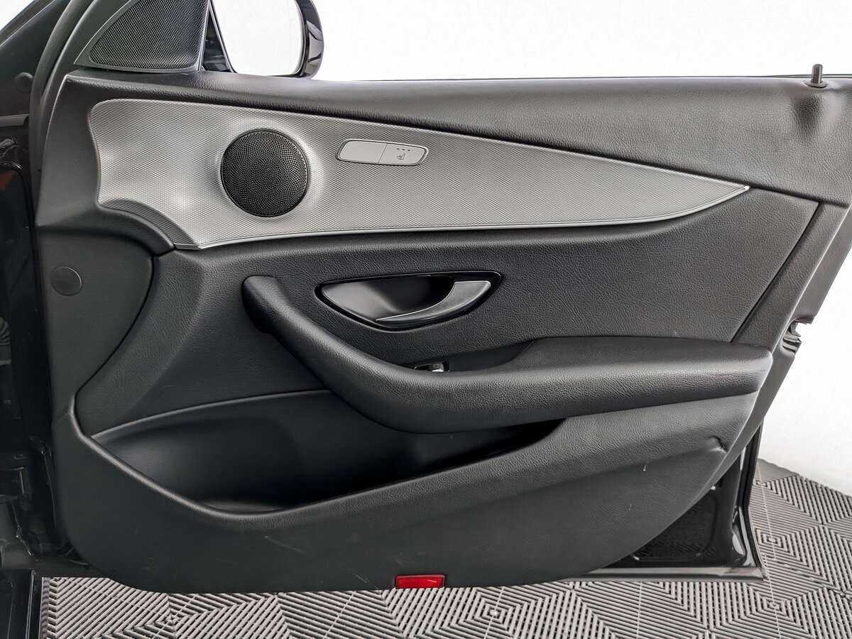 Mercedes-Benz E-Класс с пробегом — 2018 год. Фото: #20
