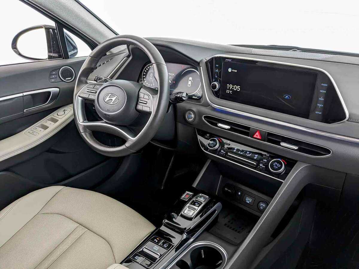Hyundai Sonata с пробегом — 2022 год. Фото: #23