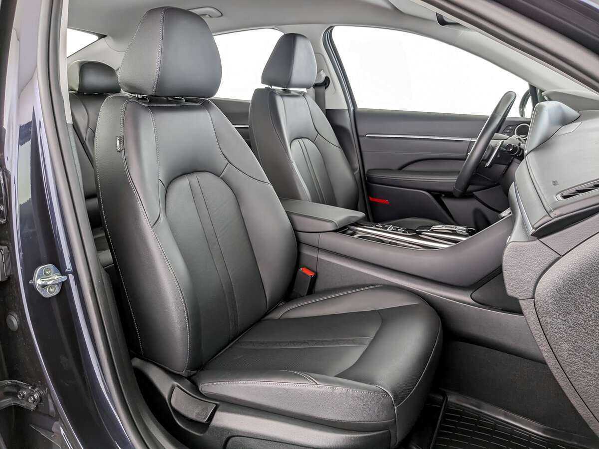 Hyundai Sonata с пробегом — 2021 год. Фото: #18