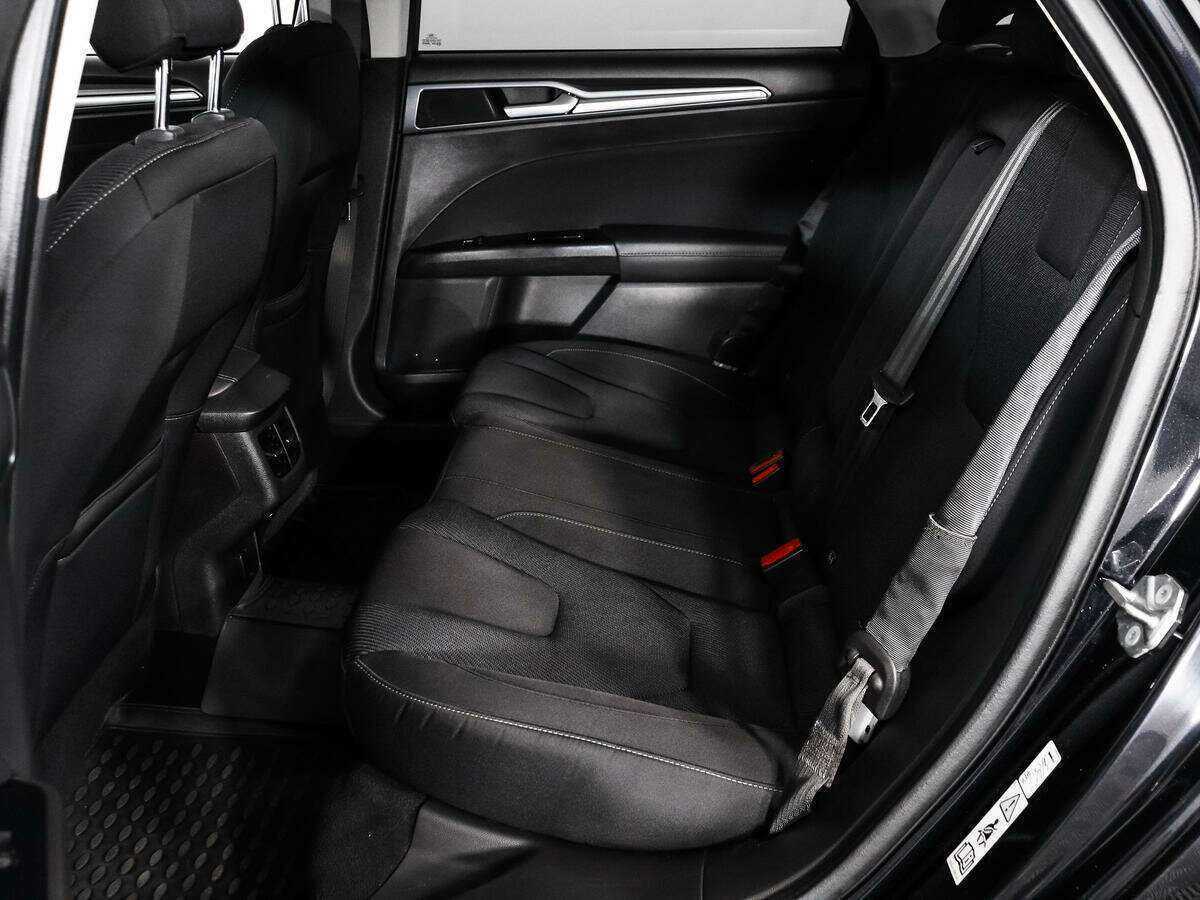 Ford Mondeo с пробегом — 2015 год. Фото: #10