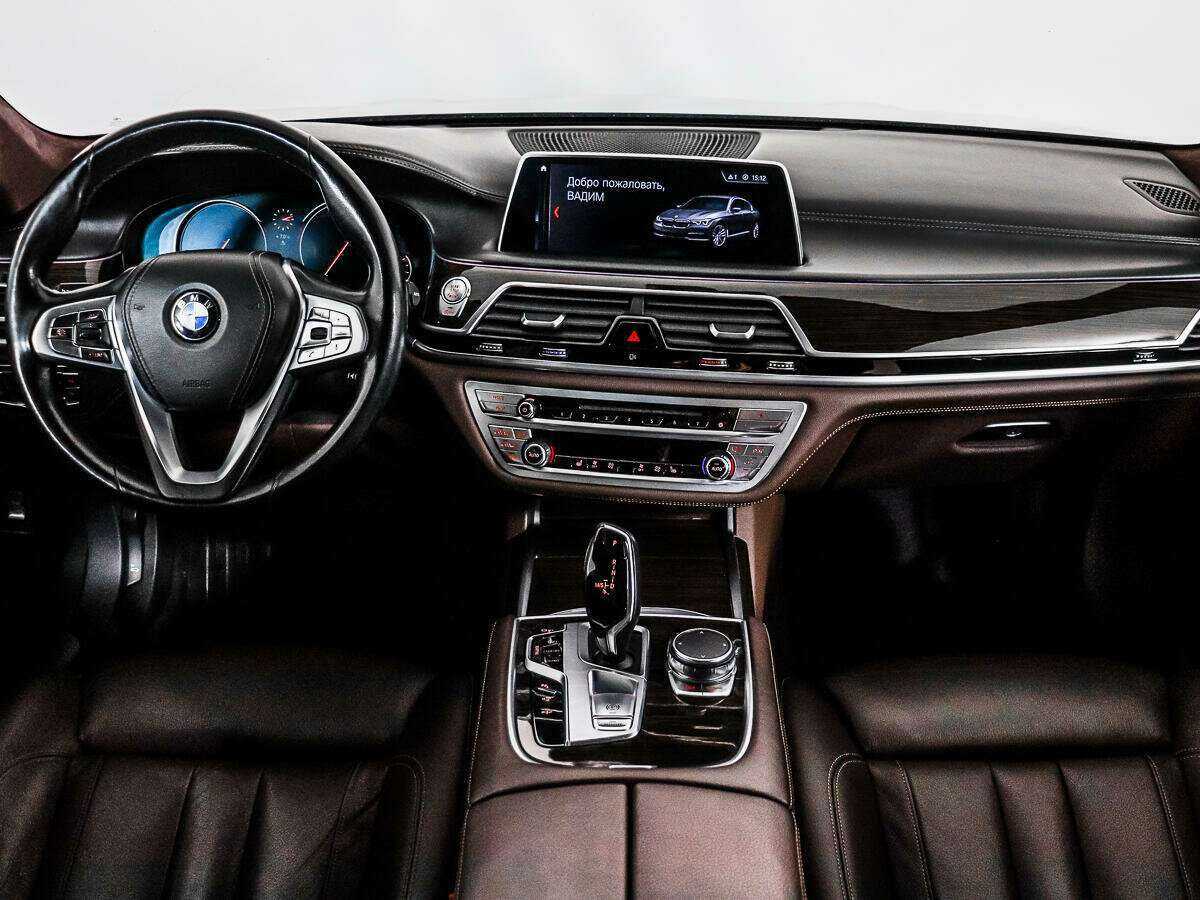 BMW 7 серии с пробегом — 2016 год. Фото: #16