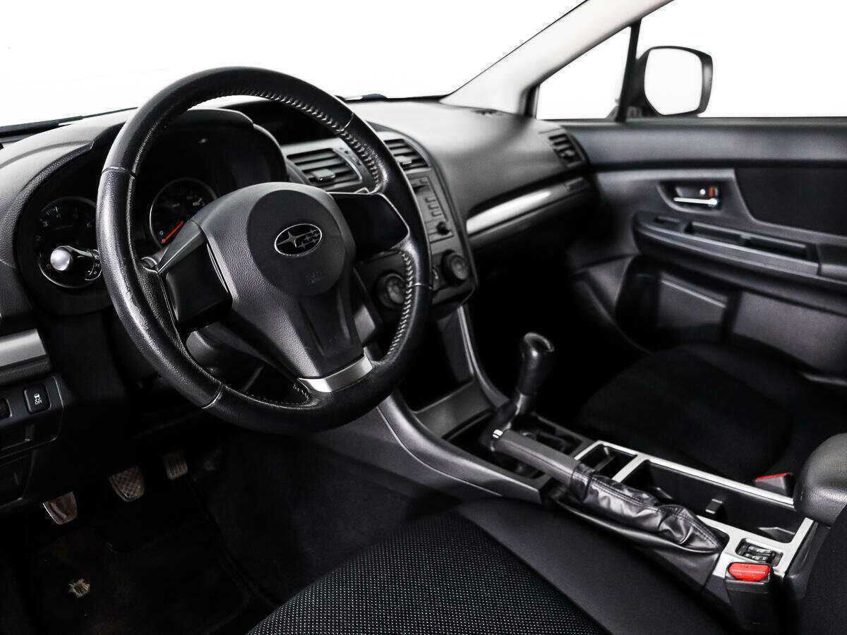 Subaru Impreza с пробегом — 2012 год. Фото: #8