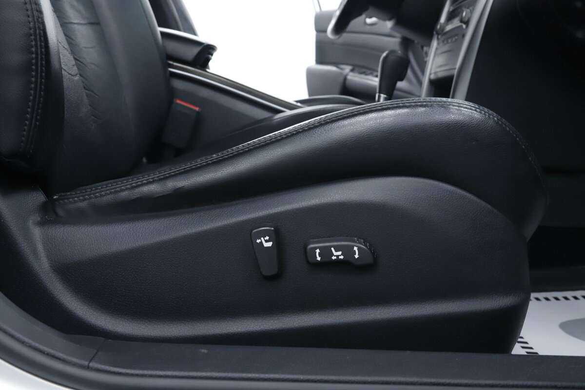 Nissan Teana с пробегом — 2013 год. Фото: #17