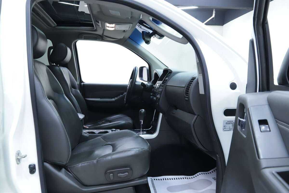 Nissan Pathfinder с пробегом — 2012 год. Фото: #15