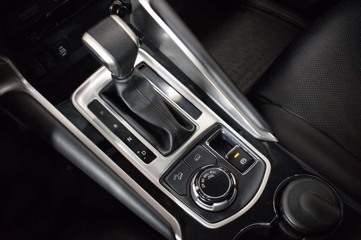 Mitsubishi Pajero Sport с пробегом — 2019 год. Фото: #20