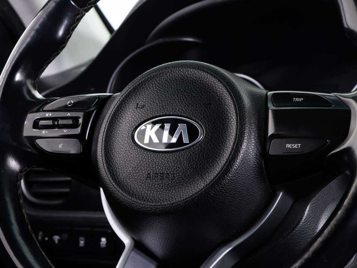 Kia Rio с пробегом — 2019 год. Фото: #9