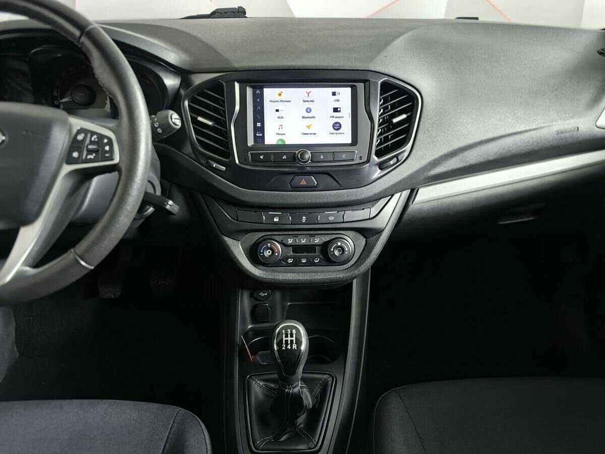 Lada (ВАЗ) Vesta с пробегом — 2021 год. Фото: #10