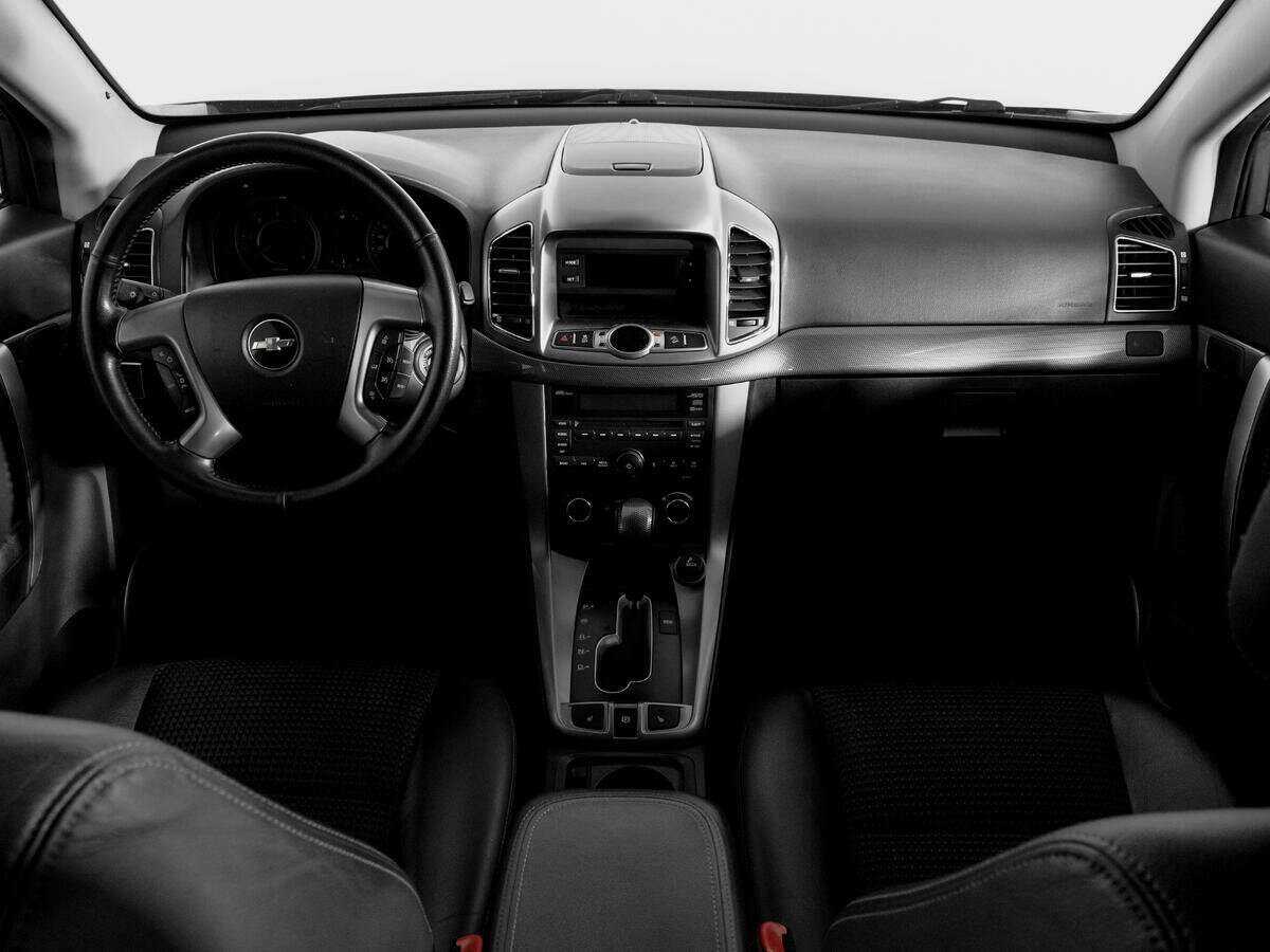 Chevrolet Captiva с пробегом — 2013 год. Фото: #10