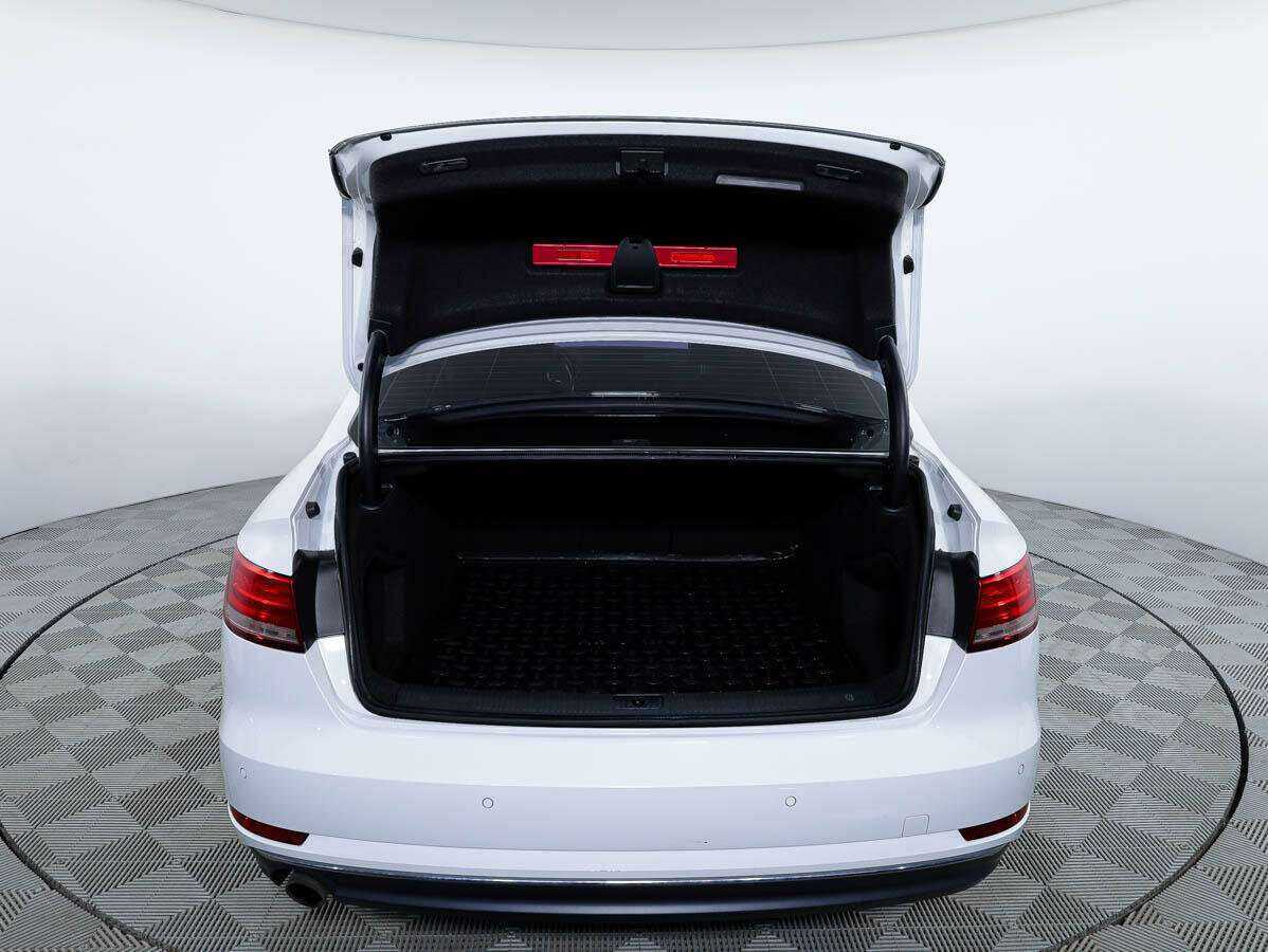 Audi A4 с пробегом — 2015 год. Фото: #5