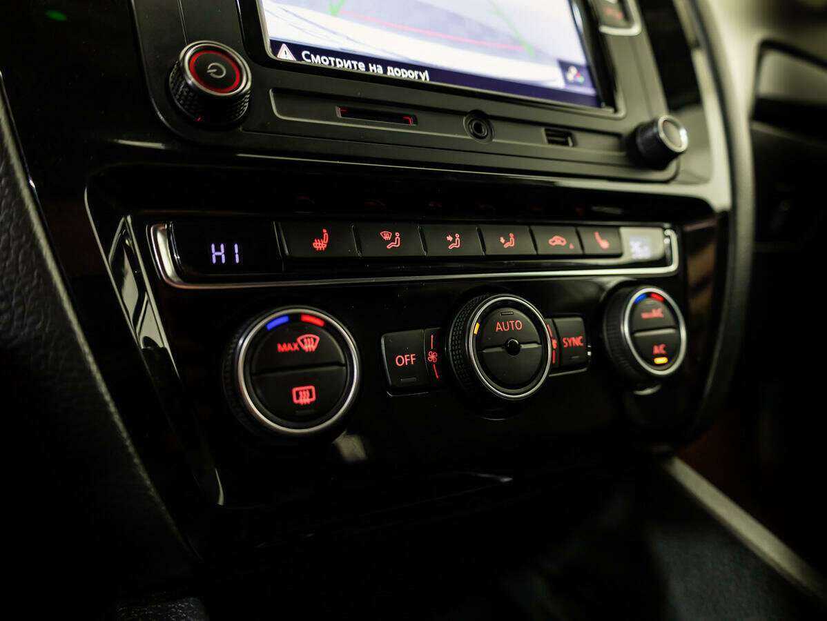 Volkswagen Jetta с пробегом — 2017 год. Фото: #12