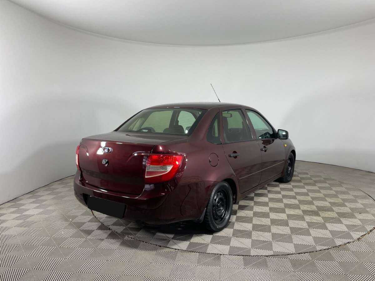 Lada (ВАЗ) Granta с пробегом — 2012 год. Фото: #4