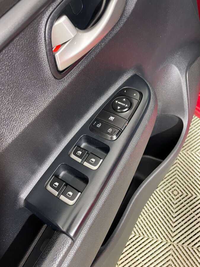 Kia Rio с пробегом — 2019 год. Фото: #19
