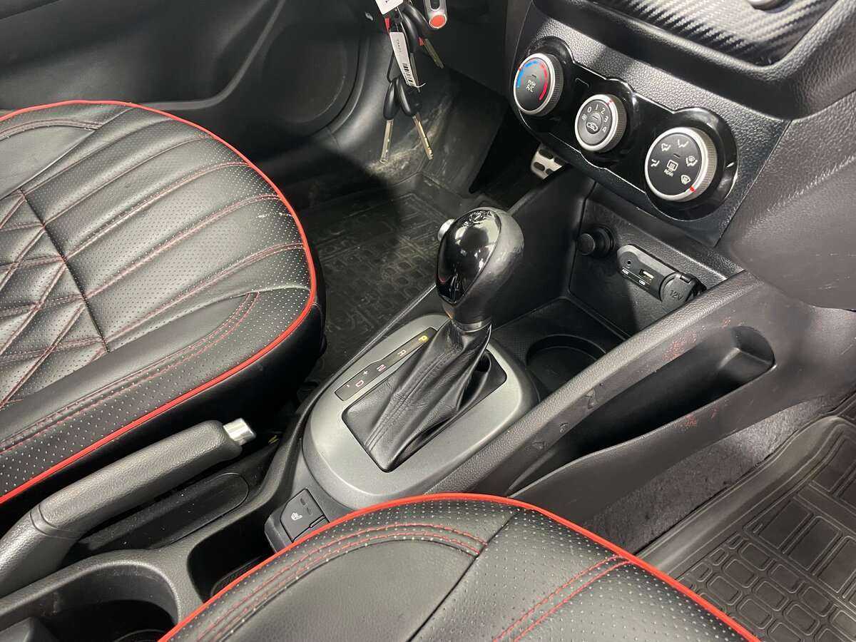 Kia Rio с пробегом — 2015 год. Фото: #14