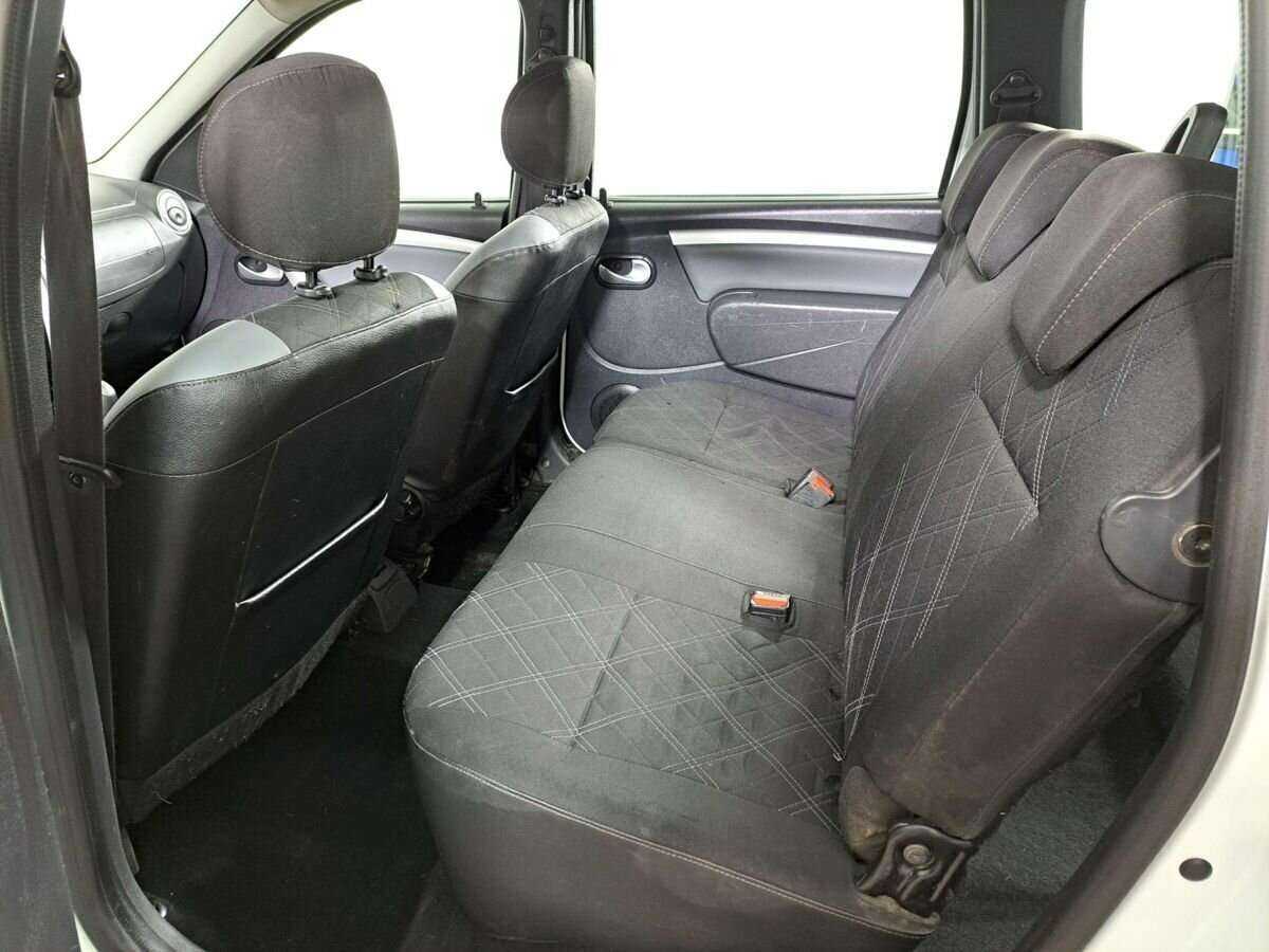 Lada (ВАЗ) Largus с пробегом — 2019 год. Фото: #9