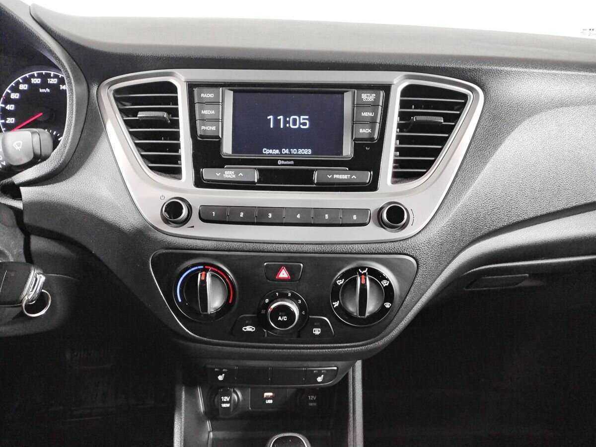 Hyundai Solaris с пробегом — 2021 год. Фото: #11