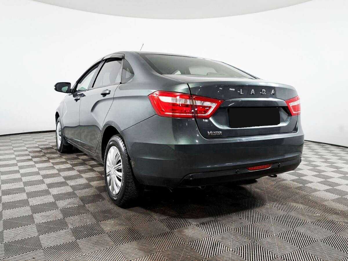 Lada (ВАЗ) Vesta с пробегом — 2017 год. Фото: #5