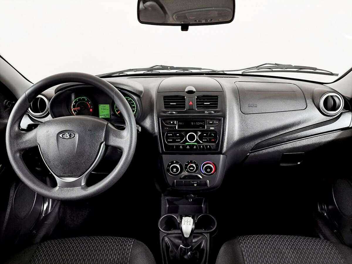 Lada (ВАЗ) Kalina с пробегом — 2016 год. Фото: #9