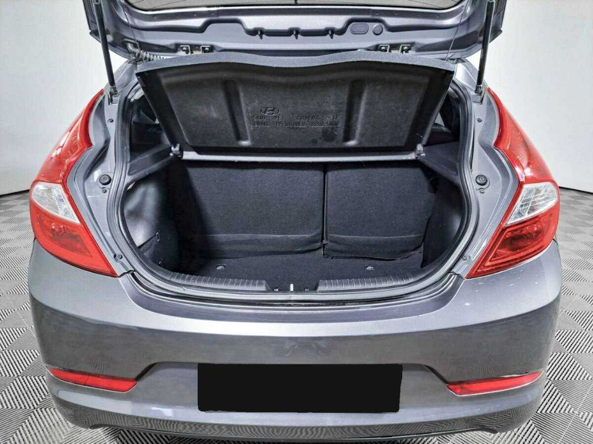 Hyundai Solaris с пробегом — 2016 год. Фото: #9