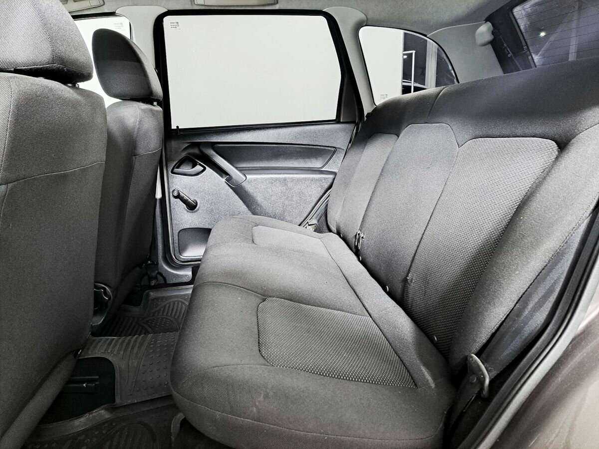 Lada (ВАЗ) Granta с пробегом — 2019 год. Фото: #9