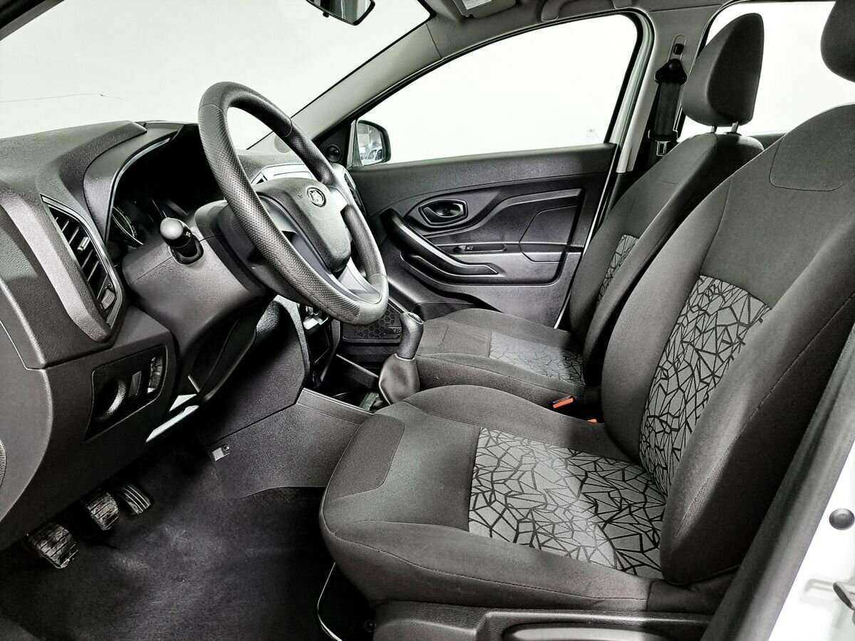 Lada (ВАЗ) XRAY с пробегом — 2018 год. Фото: #12