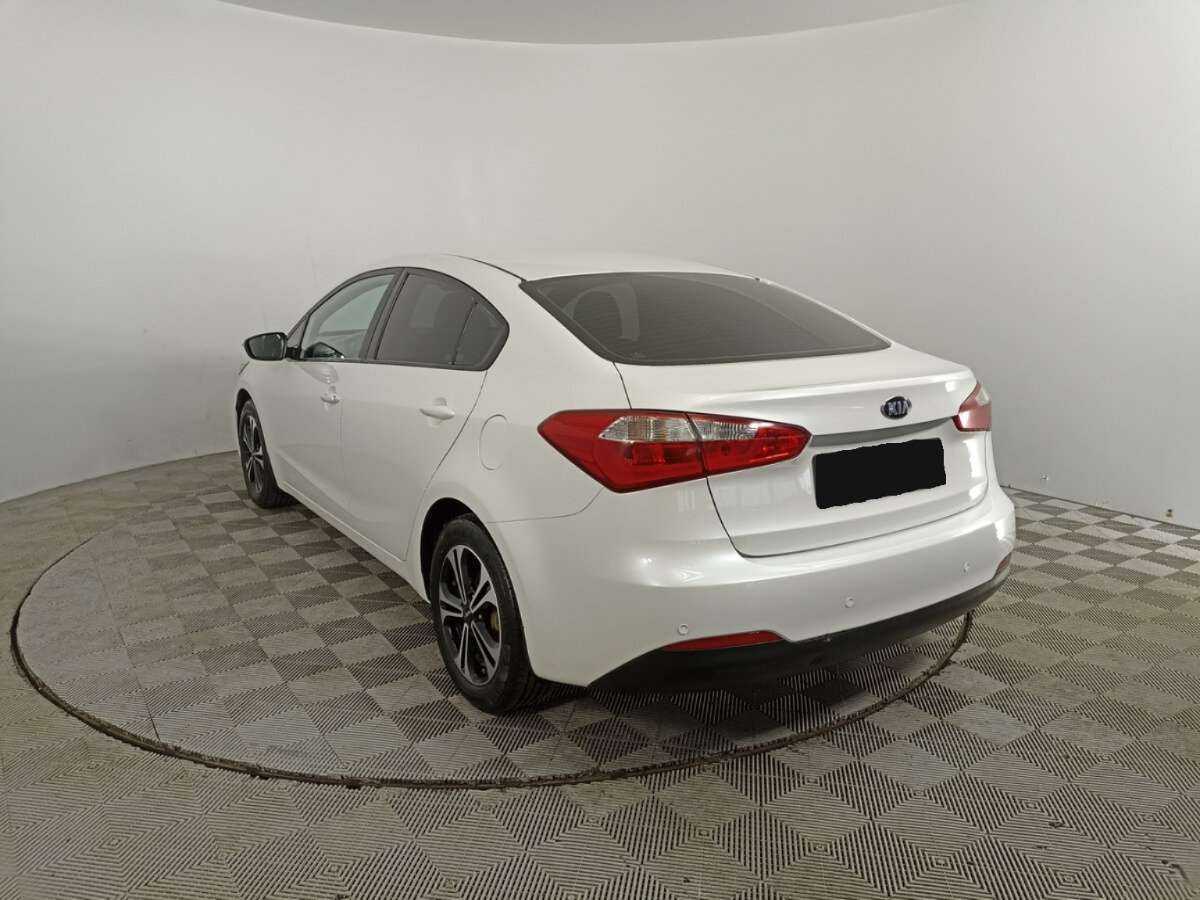 Kia Cerato с пробегом — 2016 год. Фото: #6