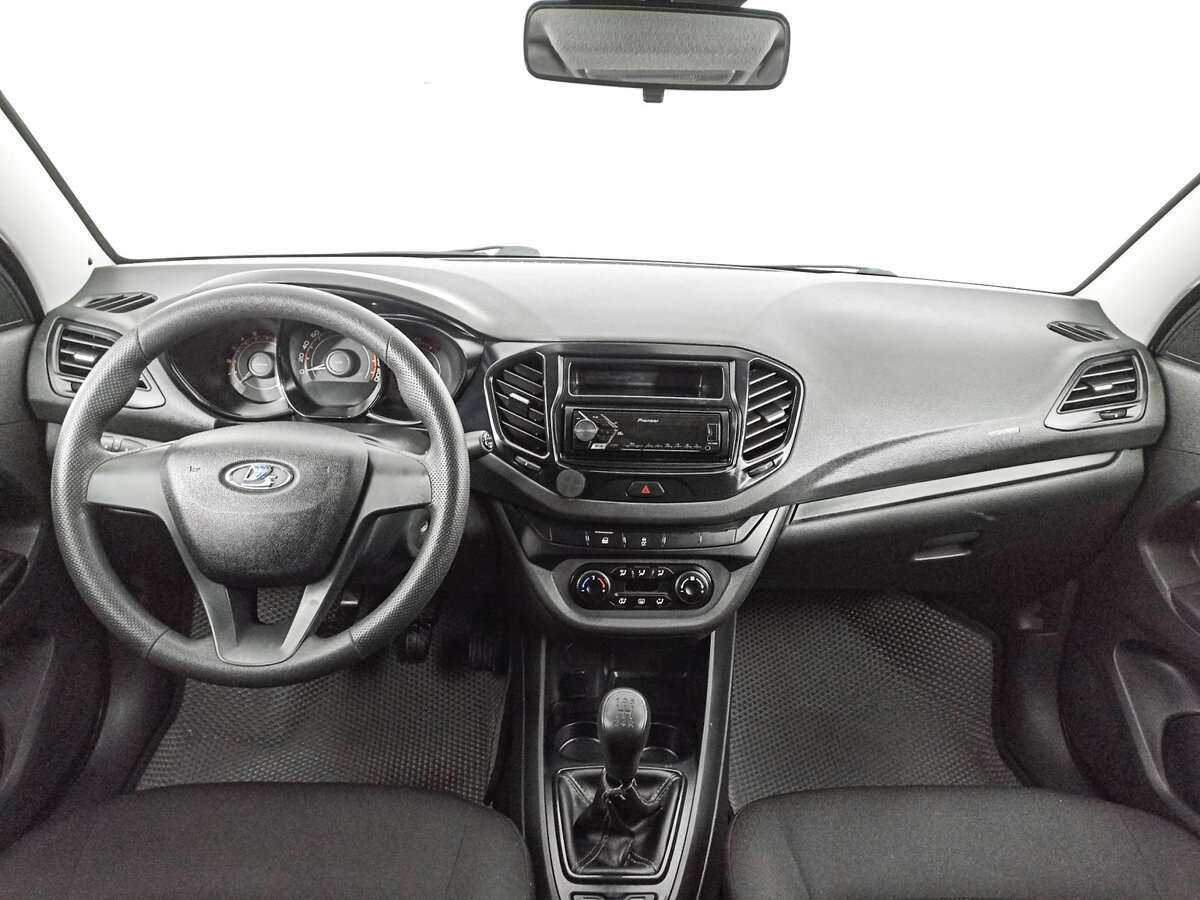 Lada (ВАЗ) Vesta с пробегом — 2018 год. Фото: #11