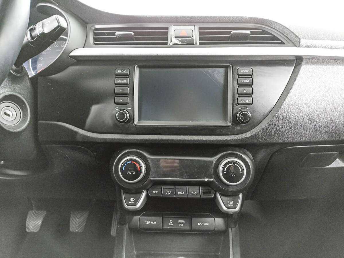 Kia Rio с пробегом — 2018 год. Фото: #12