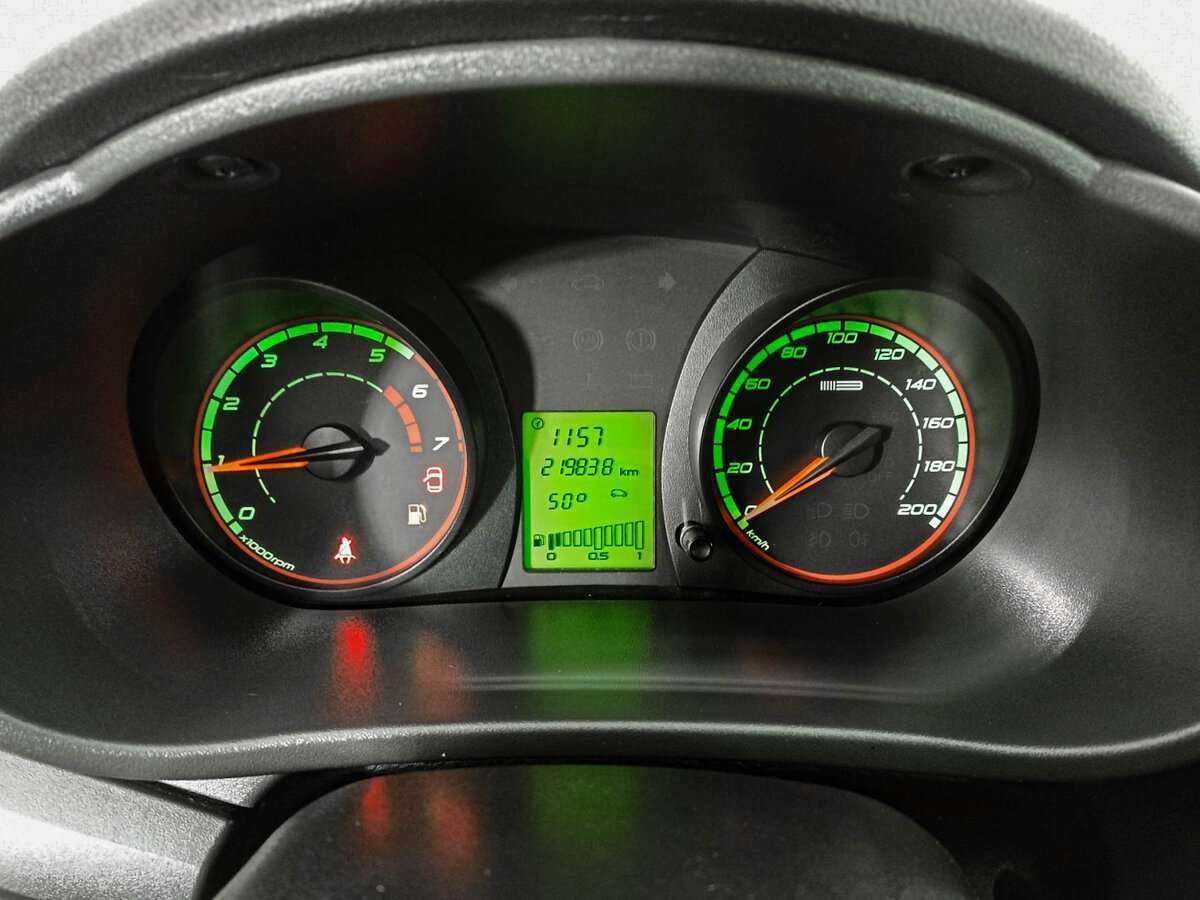 Lada (ВАЗ) Kalina с пробегом — 2014 год. Фото: #10