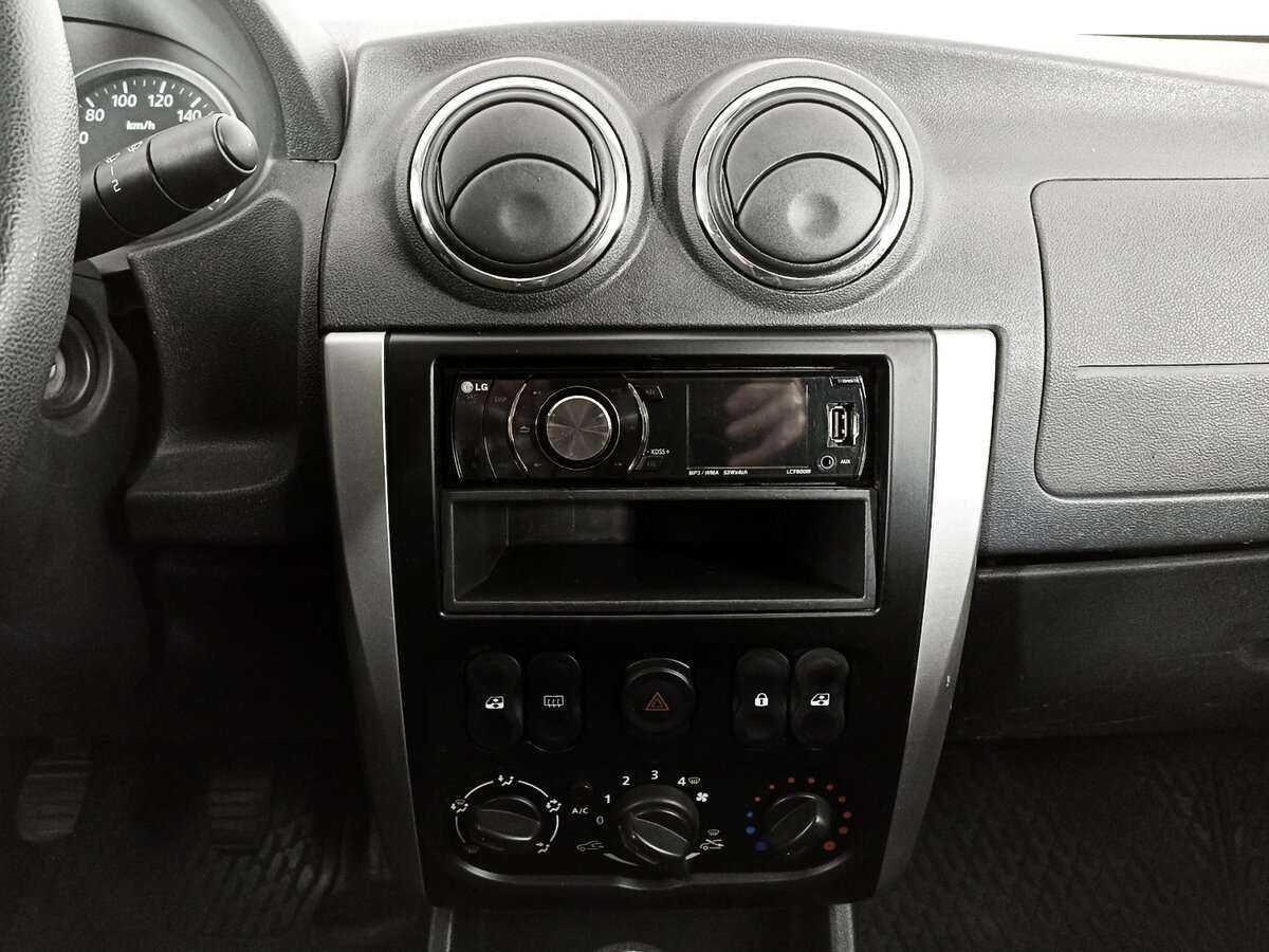 Nissan Almera с пробегом — 2016 год. Фото: #14