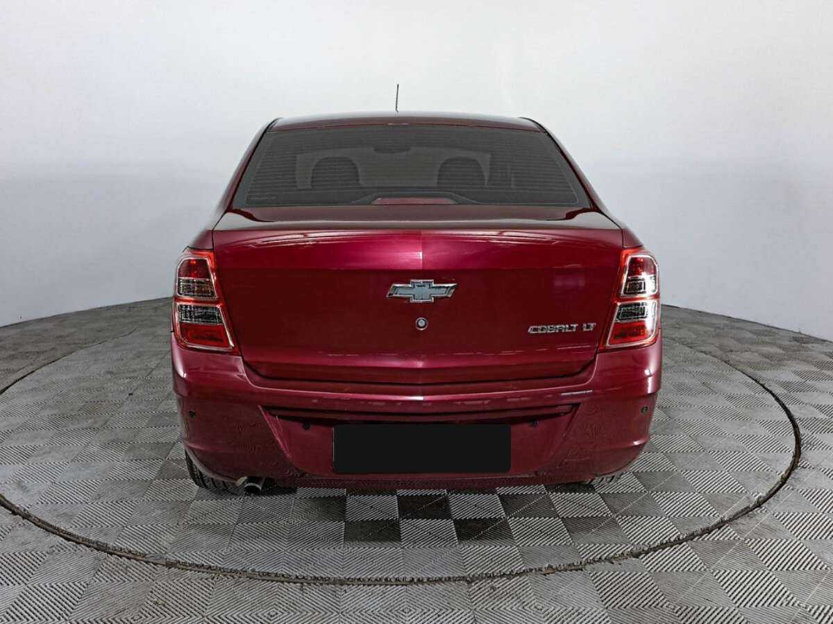 Chevrolet Cobalt с пробегом — 2014 год. Фото: #5