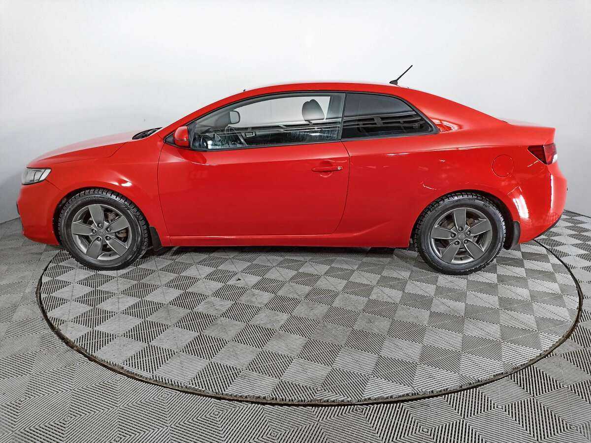 Kia Cerato с пробегом — 2012 год. Фото: #7