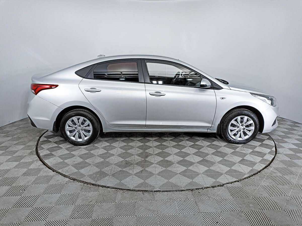 Hyundai Solaris с пробегом — 2017 год. Фото: #3