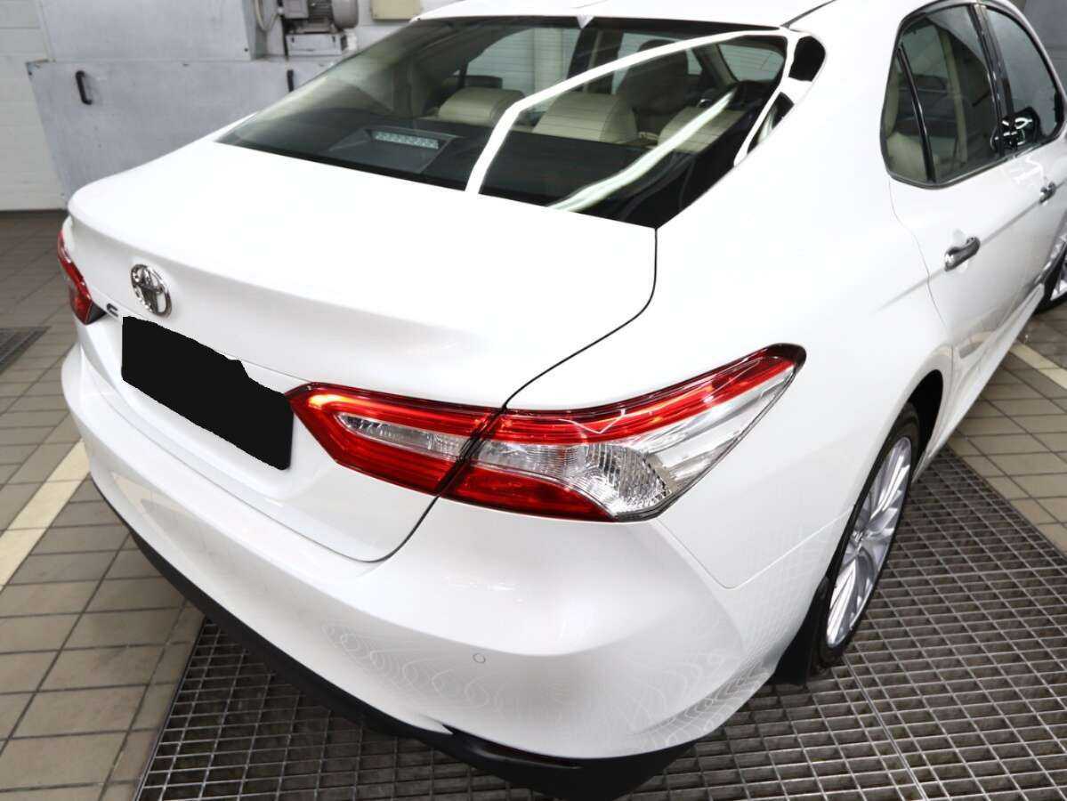 Toyota Camry с пробегом — 2021 год. Фото: #4