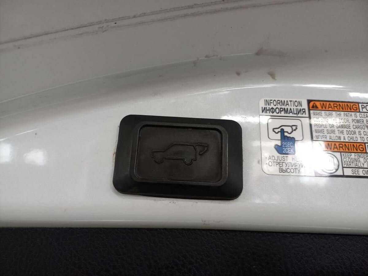 Toyota RAV4 с пробегом — 2018 год. Фото: #17