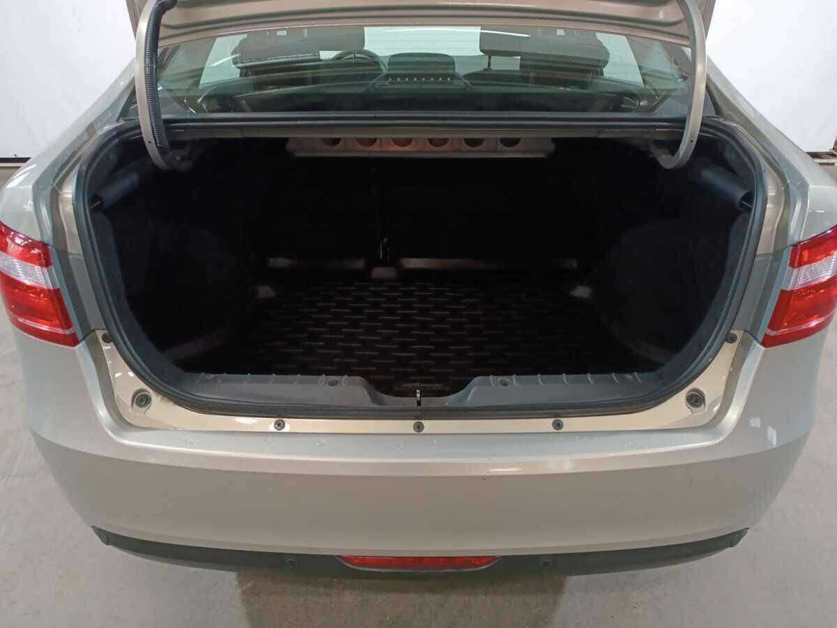 Lada (ВАЗ) Vesta с пробегом — 2018 год. Фото: #17