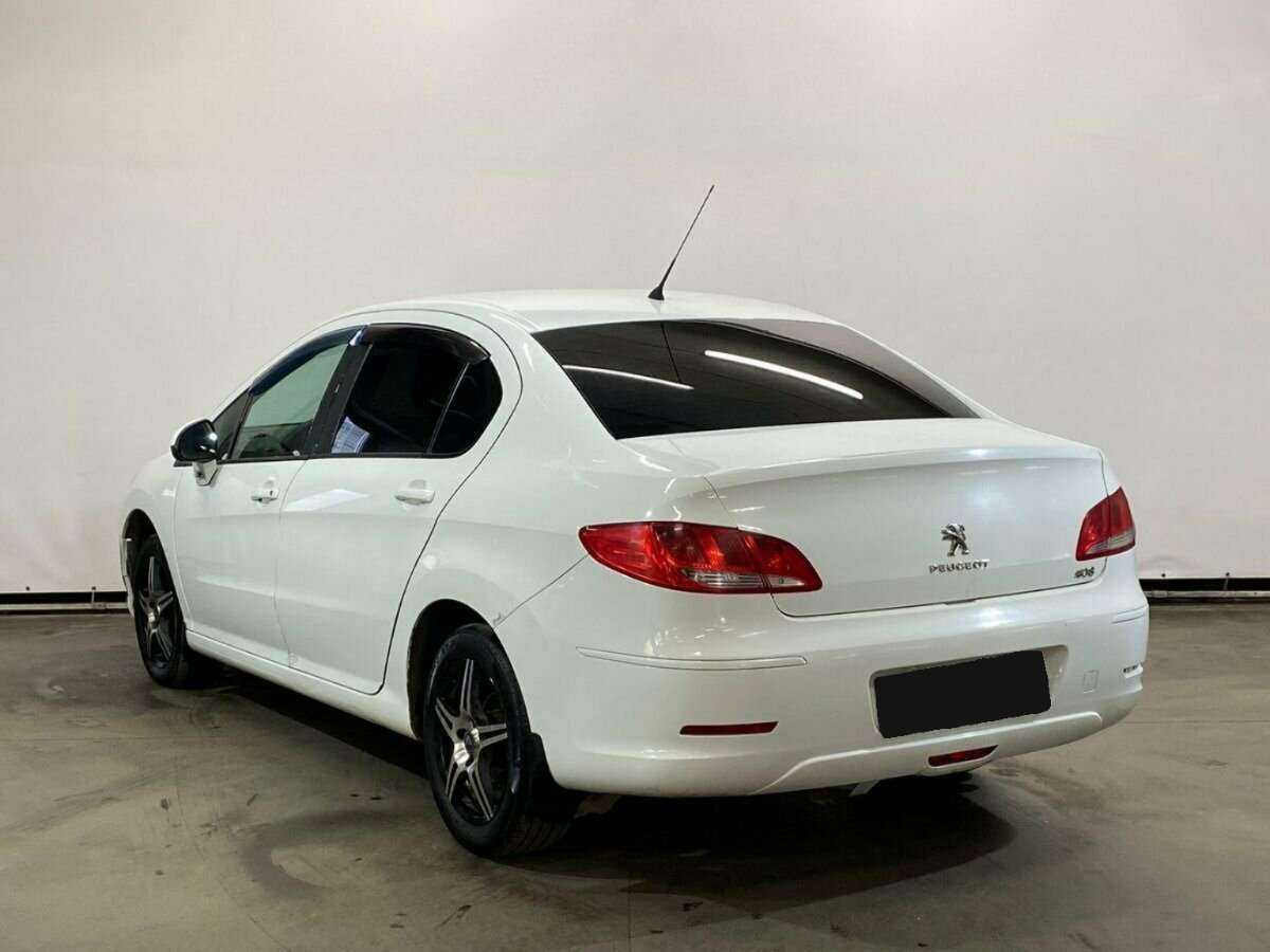 Peugeot 408 с пробегом — 2012 год. Фото: #6