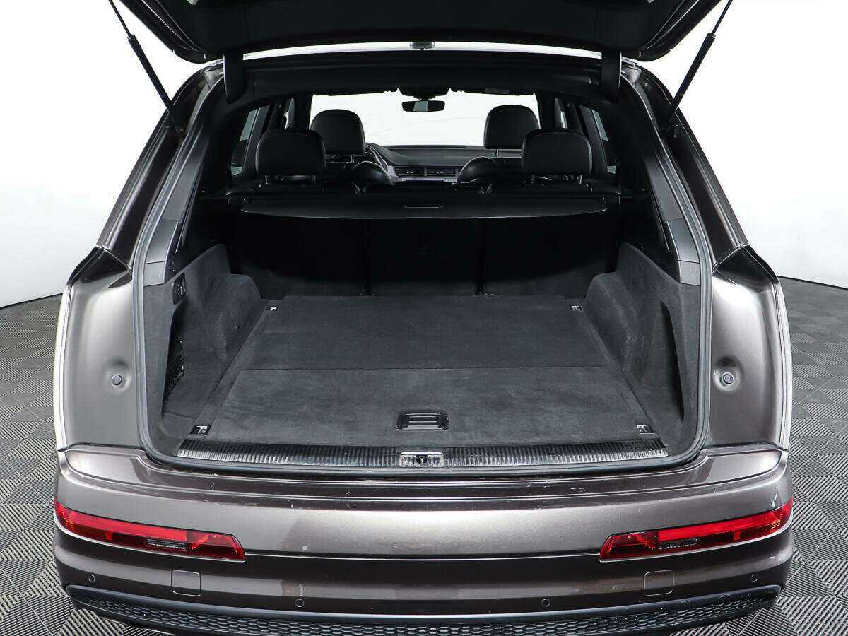Audi Q7 с пробегом — 2015 год. Фото: #9