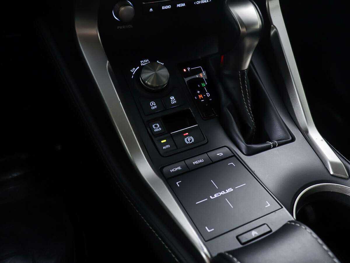 Lexus NX с пробегом — 2020 год. Фото: #19