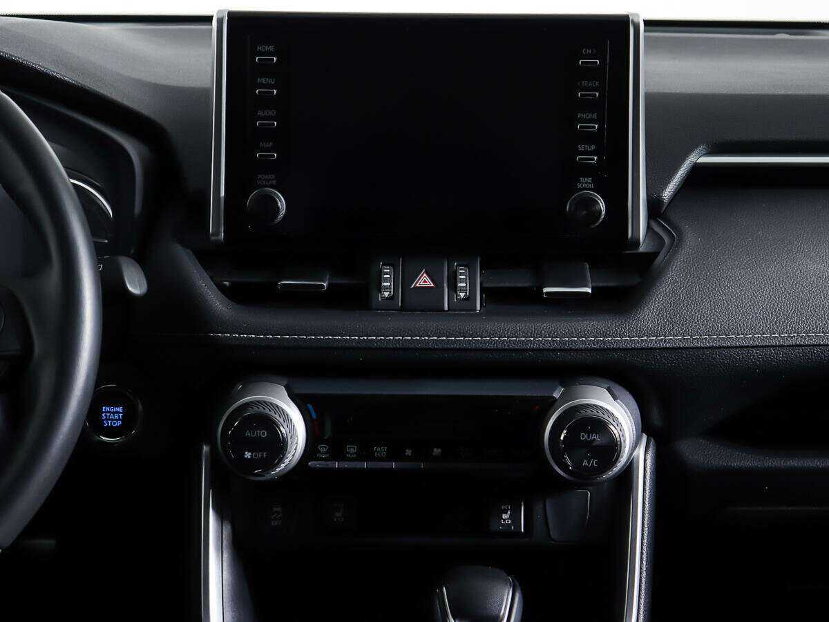 Toyota RAV4 с пробегом — 2021 год. Фото: #11